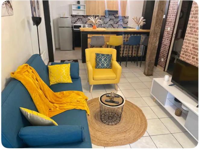 Cosy Atelier Lägenhet Vierzon Exteriör bild